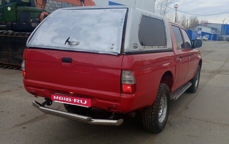 Mitsubishi L200 III рестайлинг, 2001 год, 700 000 рублей, 5 фотография