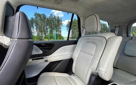 Lincoln Aviator II, 2019 год, 6 500 000 рублей, 12 фотография