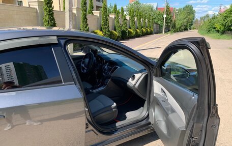 Chevrolet Cruze II, 2010 год, 730 000 рублей, 11 фотография