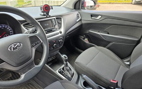 Hyundai Solaris II рестайлинг, 2018 год, 1 350 000 рублей, 11 фотография