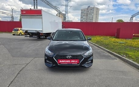 Hyundai Solaris II рестайлинг, 2018 год, 1 350 000 рублей, 8 фотография