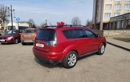 Mitsubishi Outlander III рестайлинг 3, 2011 год, 1 250 000 рублей, 7 фотография