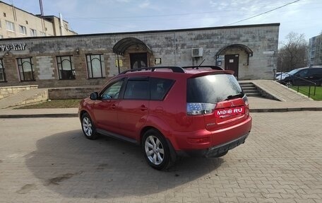 Mitsubishi Outlander III рестайлинг 3, 2011 год, 1 250 000 рублей, 5 фотография