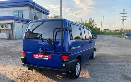Volkswagen Caravelle T4, 2003 год, 850 000 рублей, 3 фотография
