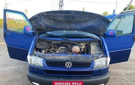 Volkswagen Caravelle T4, 2003 год, 850 000 рублей, 13 фотография