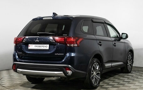 Mitsubishi Outlander III рестайлинг 3, 2018 год, 1 979 000 рублей, 5 фотография