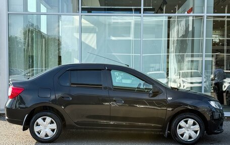 Renault Logan II, 2017 год, 865 000 рублей, 5 фотография