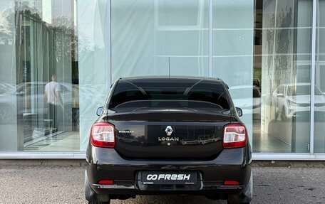 Renault Logan II, 2017 год, 865 000 рублей, 4 фотография