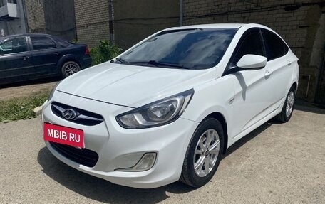 Hyundai Solaris II рестайлинг, 2012 год, 850 000 рублей, 8 фотография