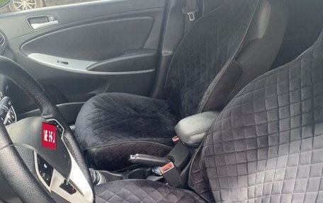 Hyundai Solaris II рестайлинг, 2012 год, 850 000 рублей, 13 фотография