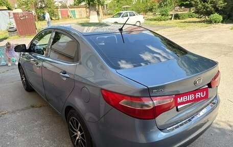 KIA Rio III рестайлинг, 2011 год, 950 000 рублей, 3 фотография