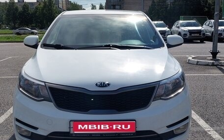 KIA Rio III рестайлинг, 2016 год, 990 000 рублей, 1 фотография