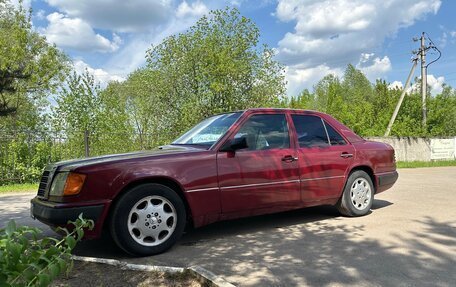 Mercedes-Benz E-Класс, 1993 год, 290 000 рублей, 8 фотография