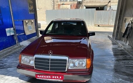 Mercedes-Benz E-Класс, 1993 год, 290 000 рублей, 9 фотография