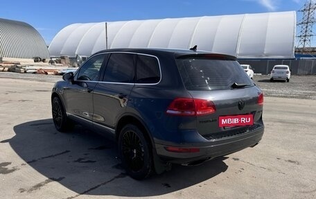 Volkswagen Touareg III, 2011 год, 2 300 000 рублей, 5 фотография