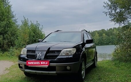 Mitsubishi Outlander III рестайлинг 3, 2005 год, 849 000 рублей, 2 фотография