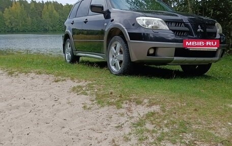 Mitsubishi Outlander III рестайлинг 3, 2005 год, 849 000 рублей, 4 фотография