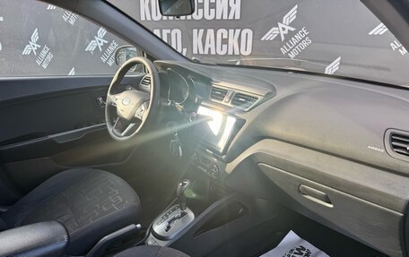 KIA Rio III рестайлинг, 2012 год, 935 000 рублей, 22 фотография