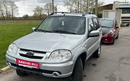 Chevrolet Niva I рестайлинг, 2016 год, 695 000 рублей, 5 фотография