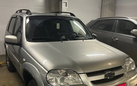 Chevrolet Niva I рестайлинг, 2016 год, 695 000 рублей, 3 фотография