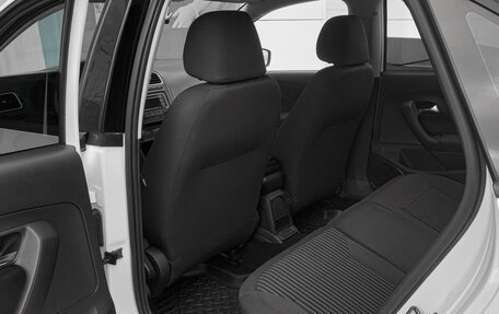 Volkswagen Polo VI (EU Market), 2013 год, 909 000 рублей, 11 фотография