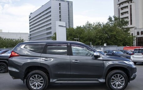 Mitsubishi Pajero Sport III рестайлинг, 2020 год, 2 685 000 рублей, 4 фотография