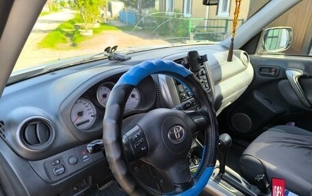 Toyota RAV4, 2005 год, 800 000 рублей, 1 фотография