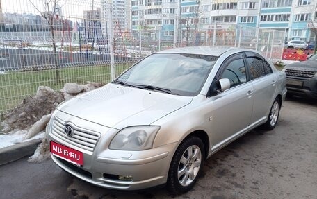 Toyota Avensis III рестайлинг, 2003 год, 610 000 рублей, 1 фотография