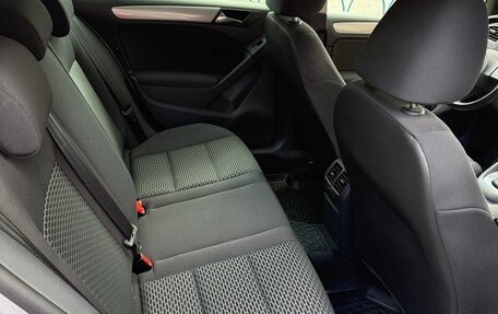 Volkswagen Golf VI, 2011 год, 1 100 000 рублей, 14 фотография