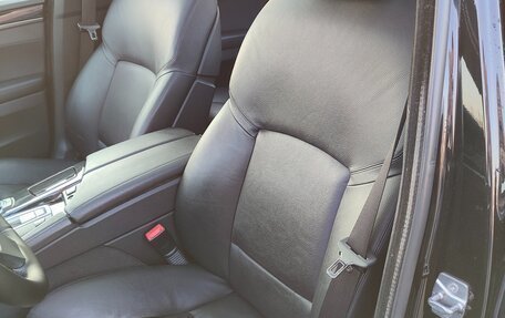 BMW 5 серия, 2010 год, 1 990 000 рублей, 11 фотография