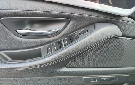 BMW 5 серия, 2010 год, 1 990 000 рублей, 13 фотография