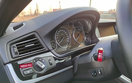 BMW 5 серия, 2010 год, 1 990 000 рублей, 14 фотография
