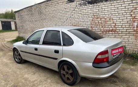 Opel Vectra B рестайлинг, 1998 год, 135 000 рублей, 5 фотография