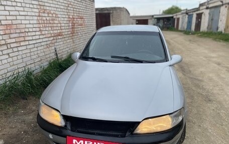 Opel Vectra B рестайлинг, 1998 год, 135 000 рублей, 3 фотография