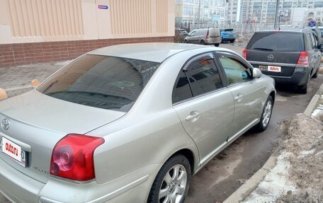 Toyota Avensis III рестайлинг, 2003 год, 610 000 рублей, 3 фотография
