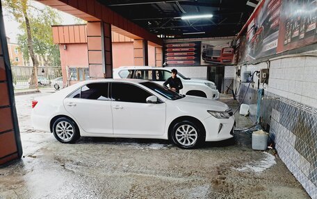 Toyota Camry, 2016 год, 1 850 000 рублей, 12 фотография