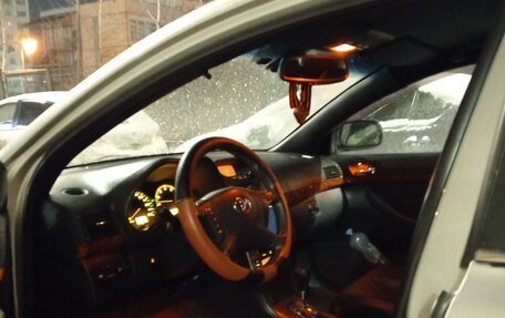 Toyota Avensis III рестайлинг, 2003 год, 610 000 рублей, 11 фотография