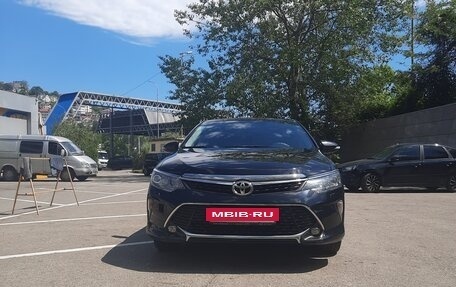 Toyota Camry, 2017 год, 2 750 000 рублей, 8 фотография