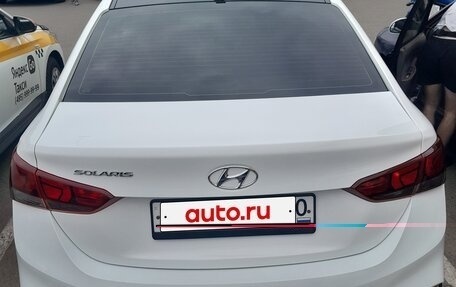 Hyundai Solaris II рестайлинг, 2017 год, 750 000 рублей, 1 фотография