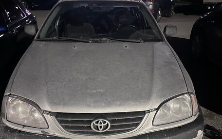 Toyota Avensis III рестайлинг, 2001 год, 189 000 рублей, 1 фотография
