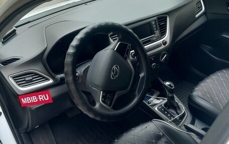 Hyundai Solaris II рестайлинг, 2017 год, 750 000 рублей, 3 фотография