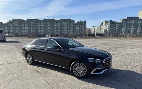 Mercedes-Benz E-Класс, 2023 год, 5 090 000 рублей, 3 фотография