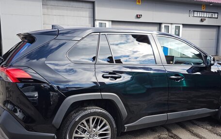 Toyota RAV4, 2021 год, 3 200 000 рублей, 5 фотография