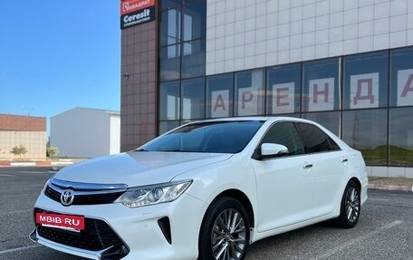 Toyota Camry, 2015 год, 2 390 000 рублей, 2 фотография