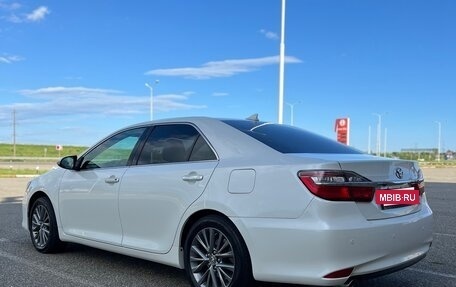 Toyota Camry, 2015 год, 2 390 000 рублей, 7 фотография