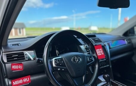Toyota Camry, 2015 год, 2 390 000 рублей, 13 фотография