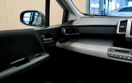 Honda Freed I, 2012 год, 1 210 000 рублей, 17 фотография