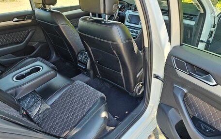 Volkswagen Passat B8 рестайлинг, 2015 год, 1 850 000 рублей, 15 фотография