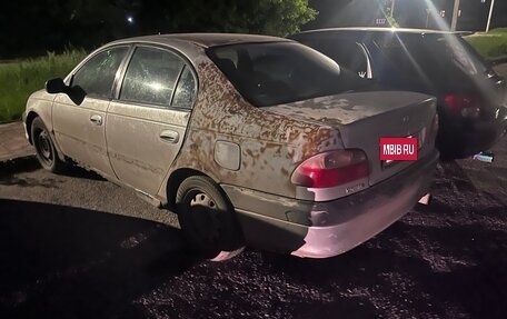 Toyota Avensis III рестайлинг, 2001 год, 189 000 рублей, 3 фотография