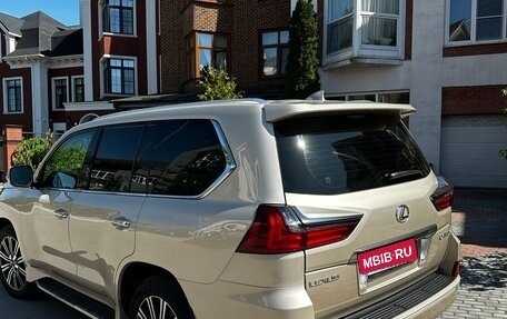 Lexus LX III, 2016 год, 7 300 000 рублей, 10 фотография